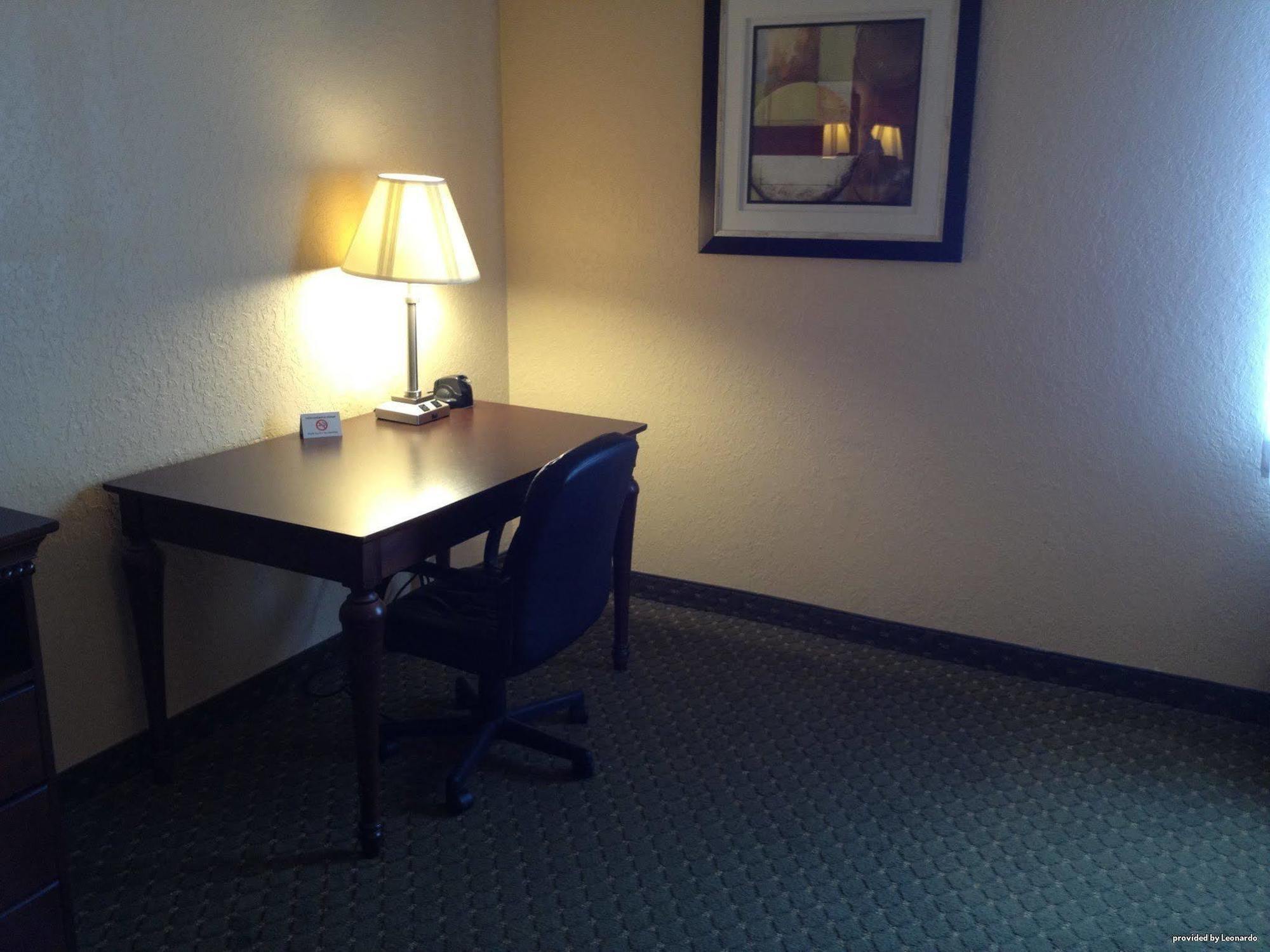 Best Western Tampa Room photo